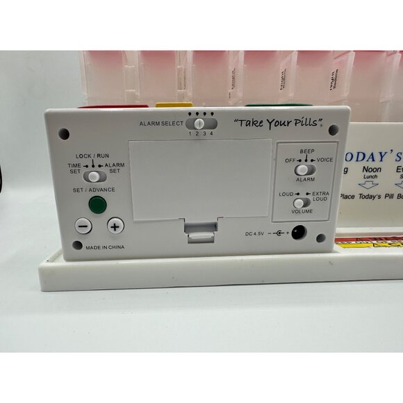 MedCenter Talking Alarm Clock 31-Day Pill Organizer Medication Reminder System A - Picture 6 of 12